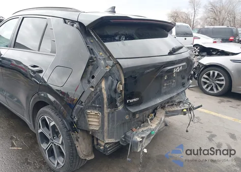 2023 Kia Niro Ex Touring z USA, uszkodzony, nr VIN KNDCR3LE0P5036716